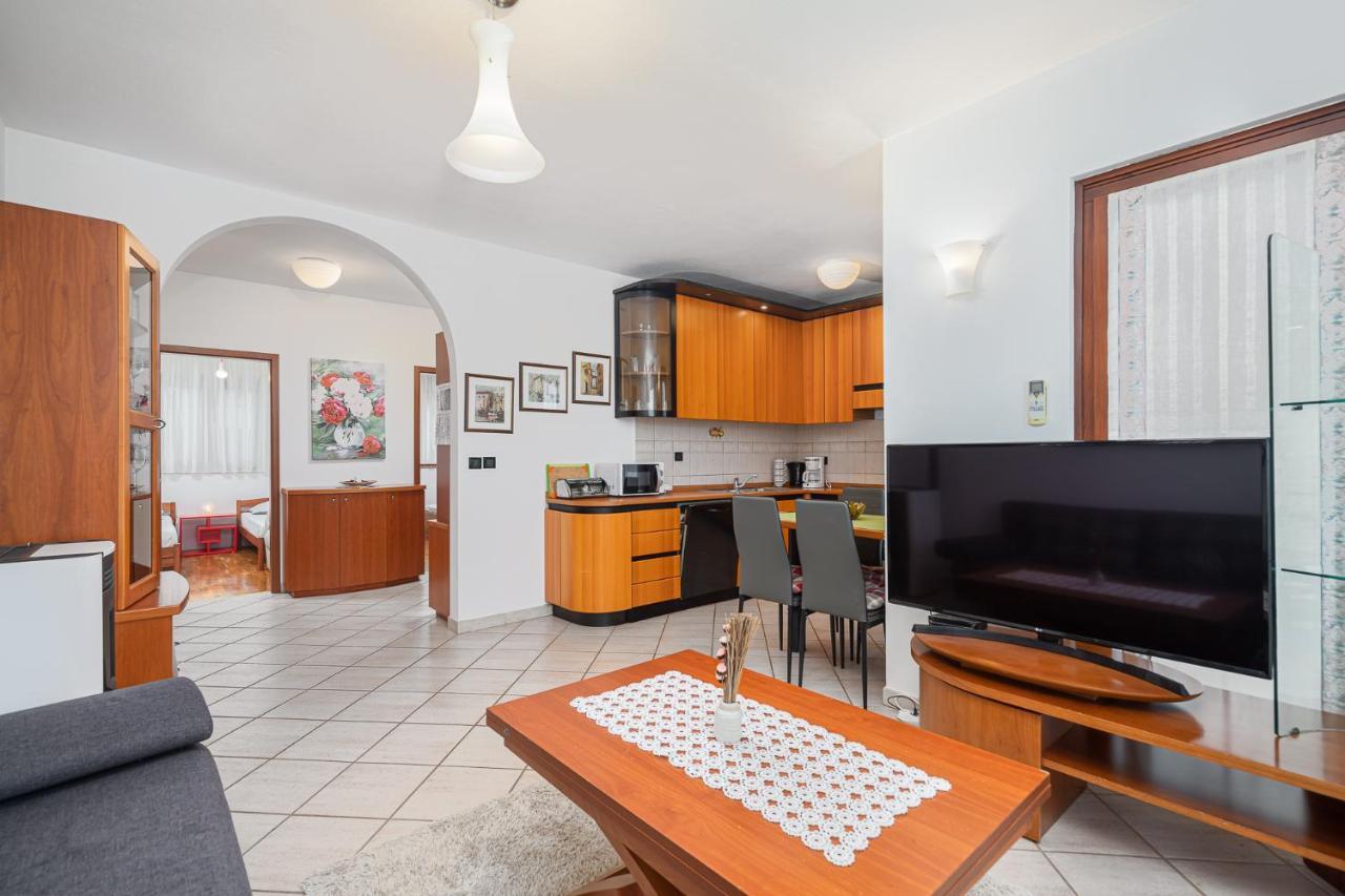 Apartament Sea View - Roberto